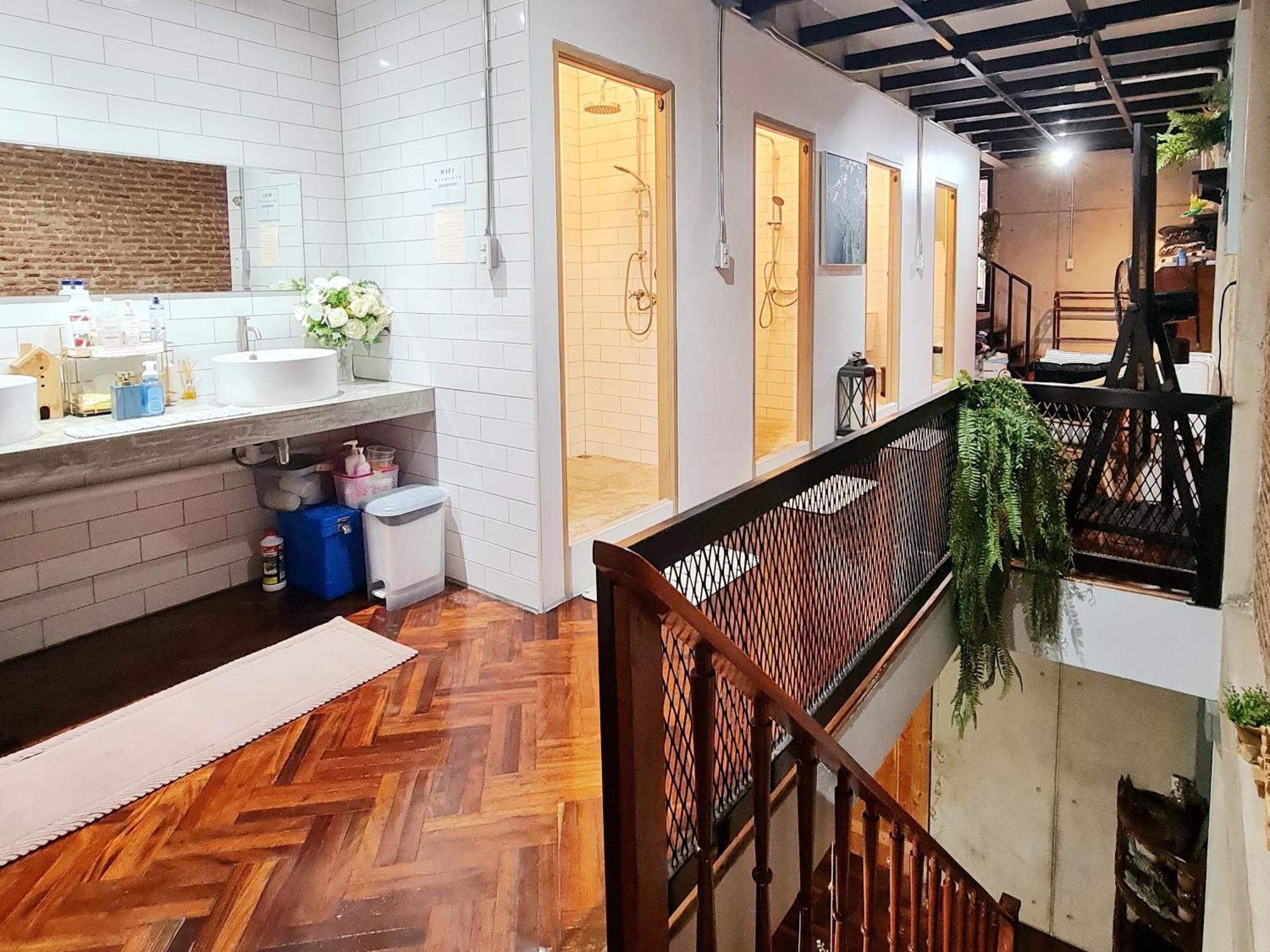 Meemaw'S House Hostel Bangkok Dış mekan fotoğraf